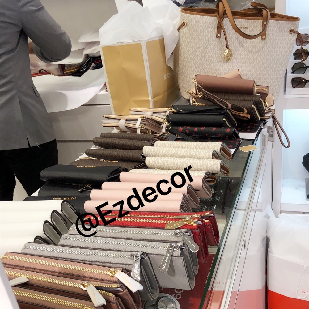 ❤️Keep Restocking!! 🤗💕